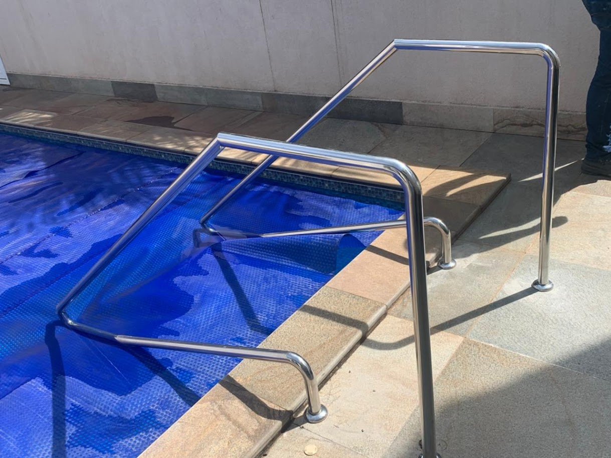 Corrimão de piscina inox